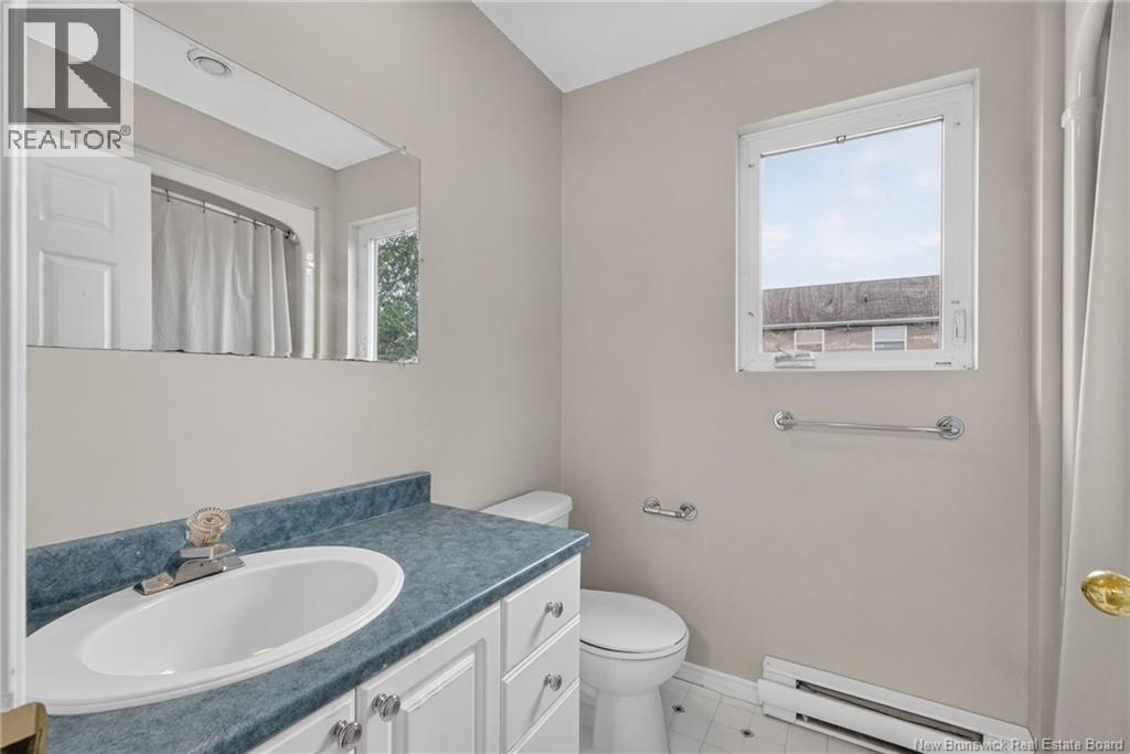 264 Glencairn - Image 25