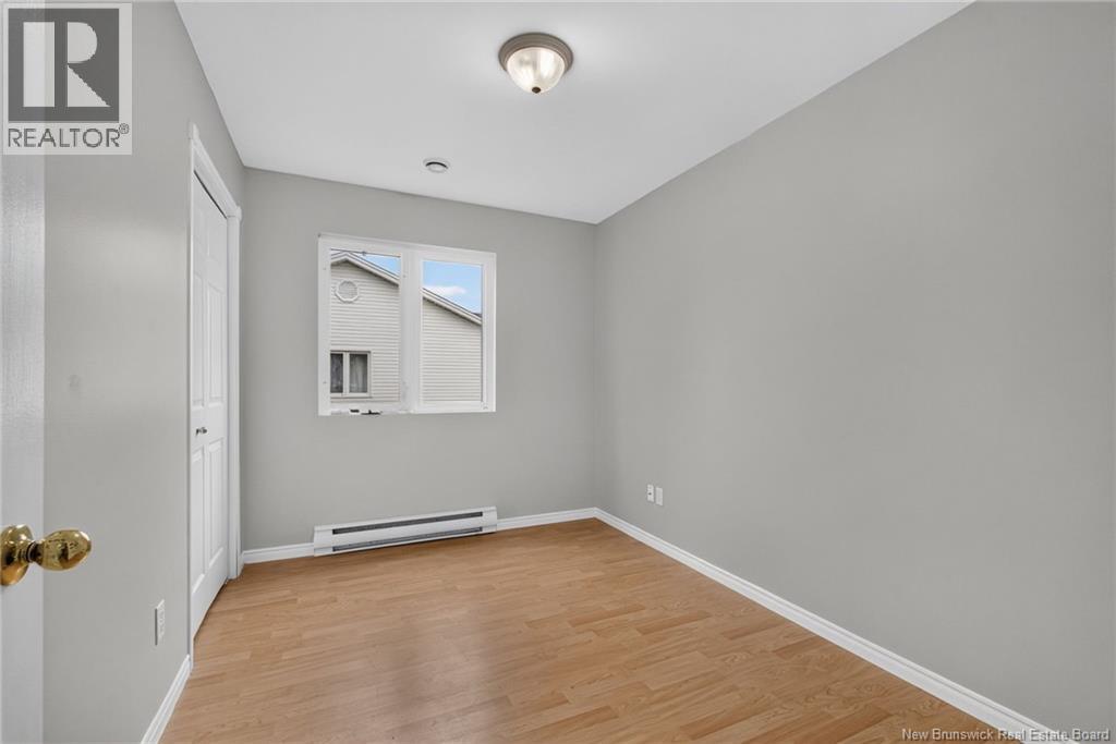264 Glencairn - 31