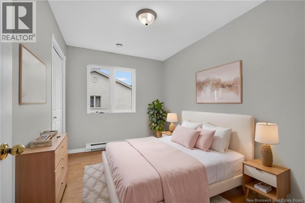 264 Glencairn - 32