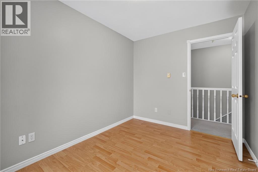 264 Glencairn - Image 33