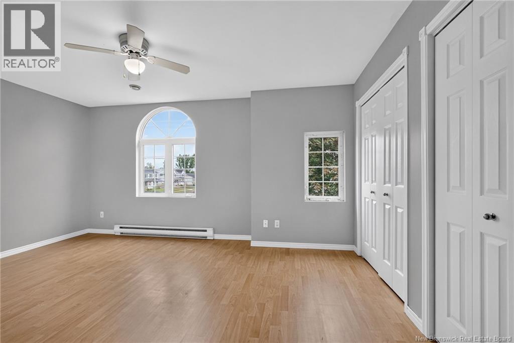 264 Glencairn - Image 34