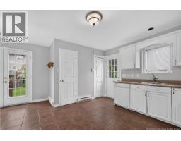264 Glencairn, photo 14