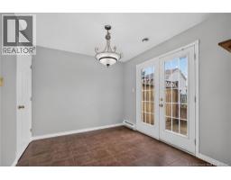 264 Glencairn, photo 19