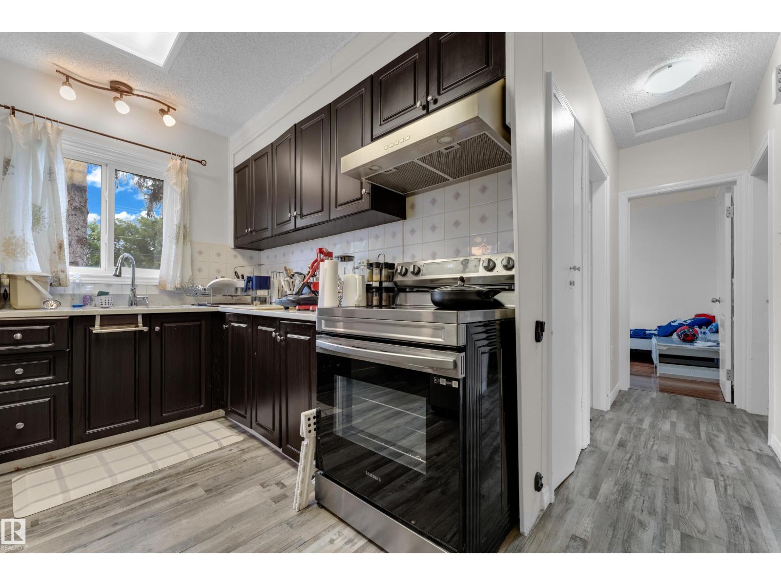 12938 123 ST NW - 8