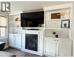 Living room/Fireplace - 466 Princess Street, Port Lambton, ON N0P2B0 Photo 6