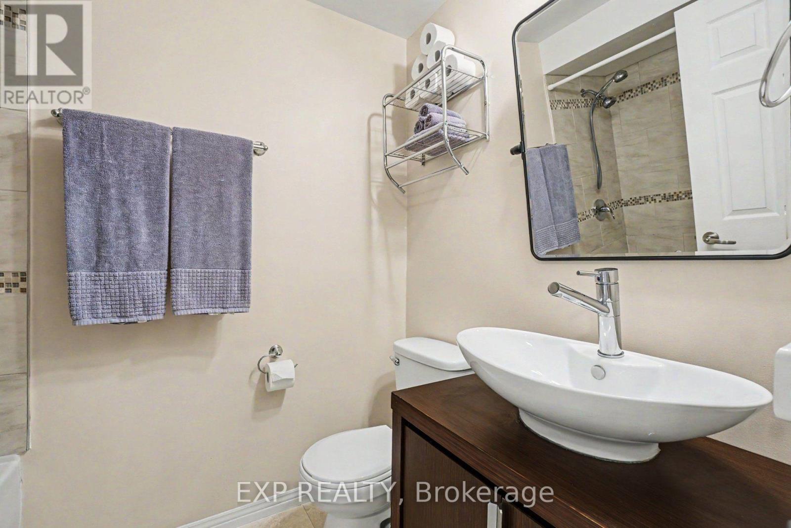 3 Bed, 3 Bath House for Sale in Ottawa – 35 – 2030 KELDEN CRESCENT, Ottawa – MLS# X13758228 - Image 23