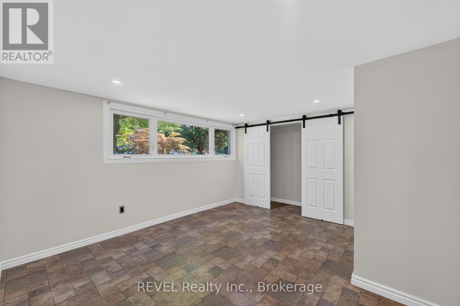 17 Ramsey Street — photo 24