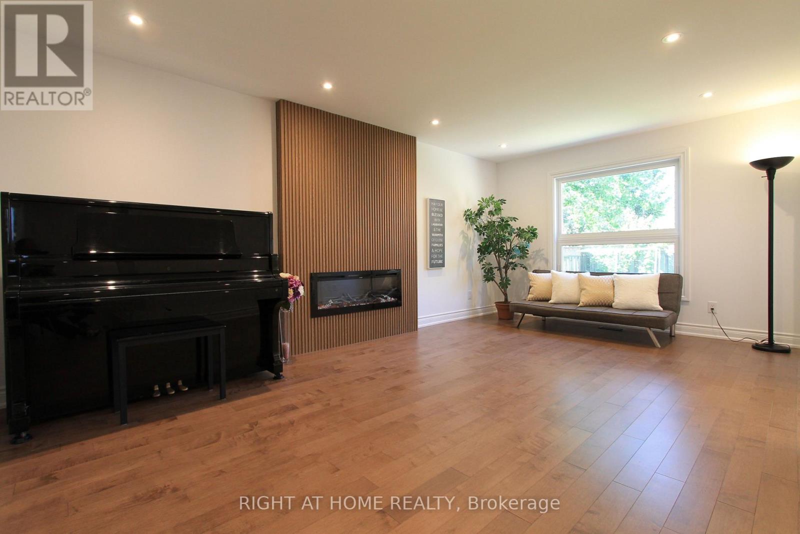 4 KIRKLAND COURT - 9