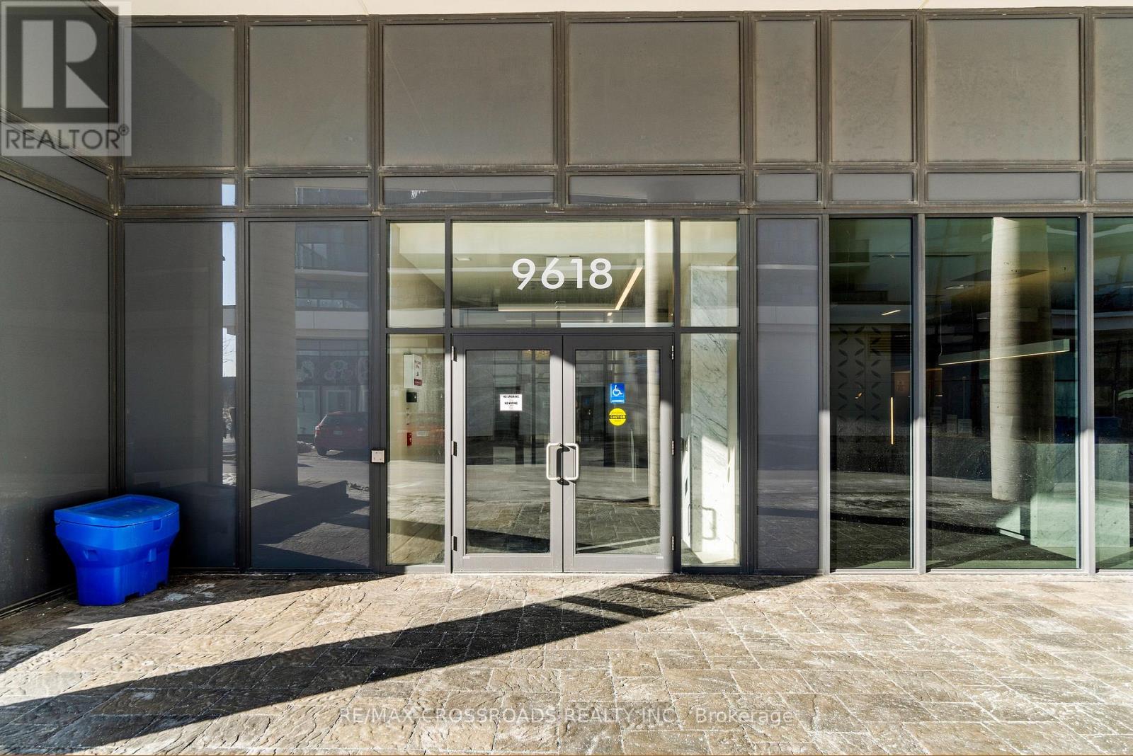 9618 Yonge Unit TH102 photo 2