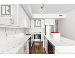 Th102 - 9618 Yonge Street, Richmond Hill, ON L4C0X5 Photo 8