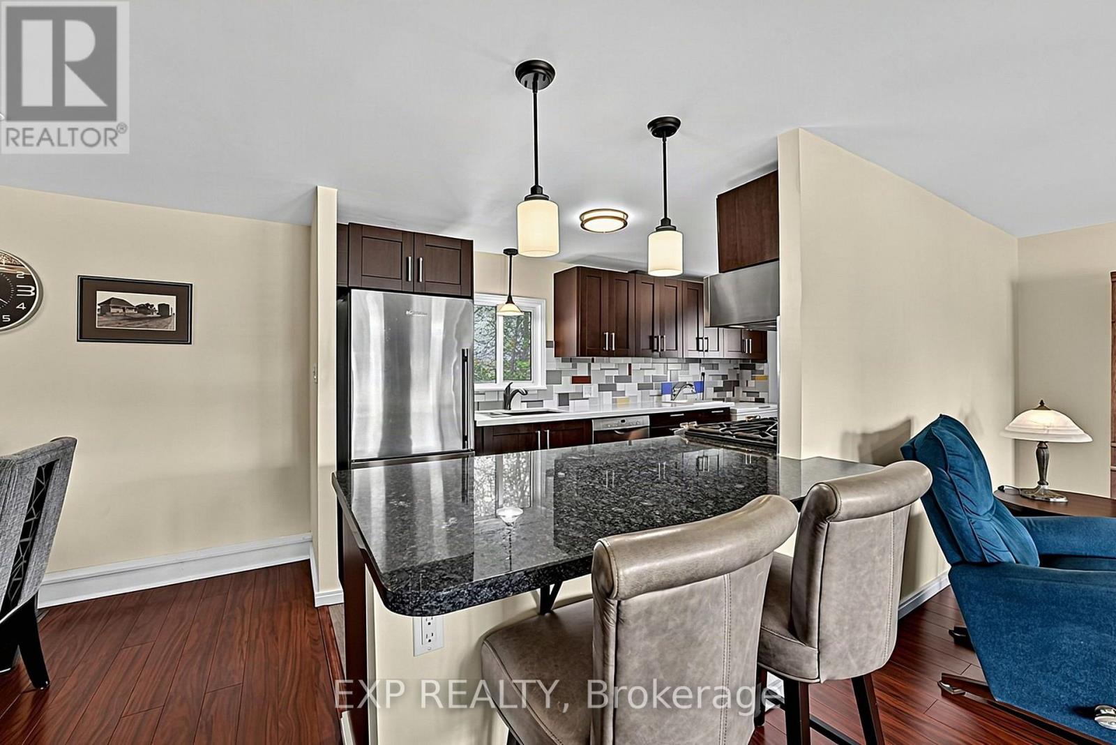 4 FAIRBIRCH COURT - 14