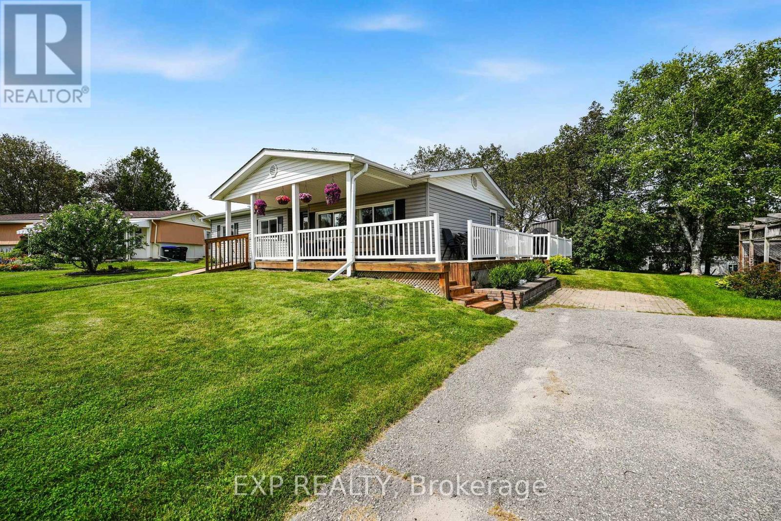 4 FAIRBIRCH COURT - 2