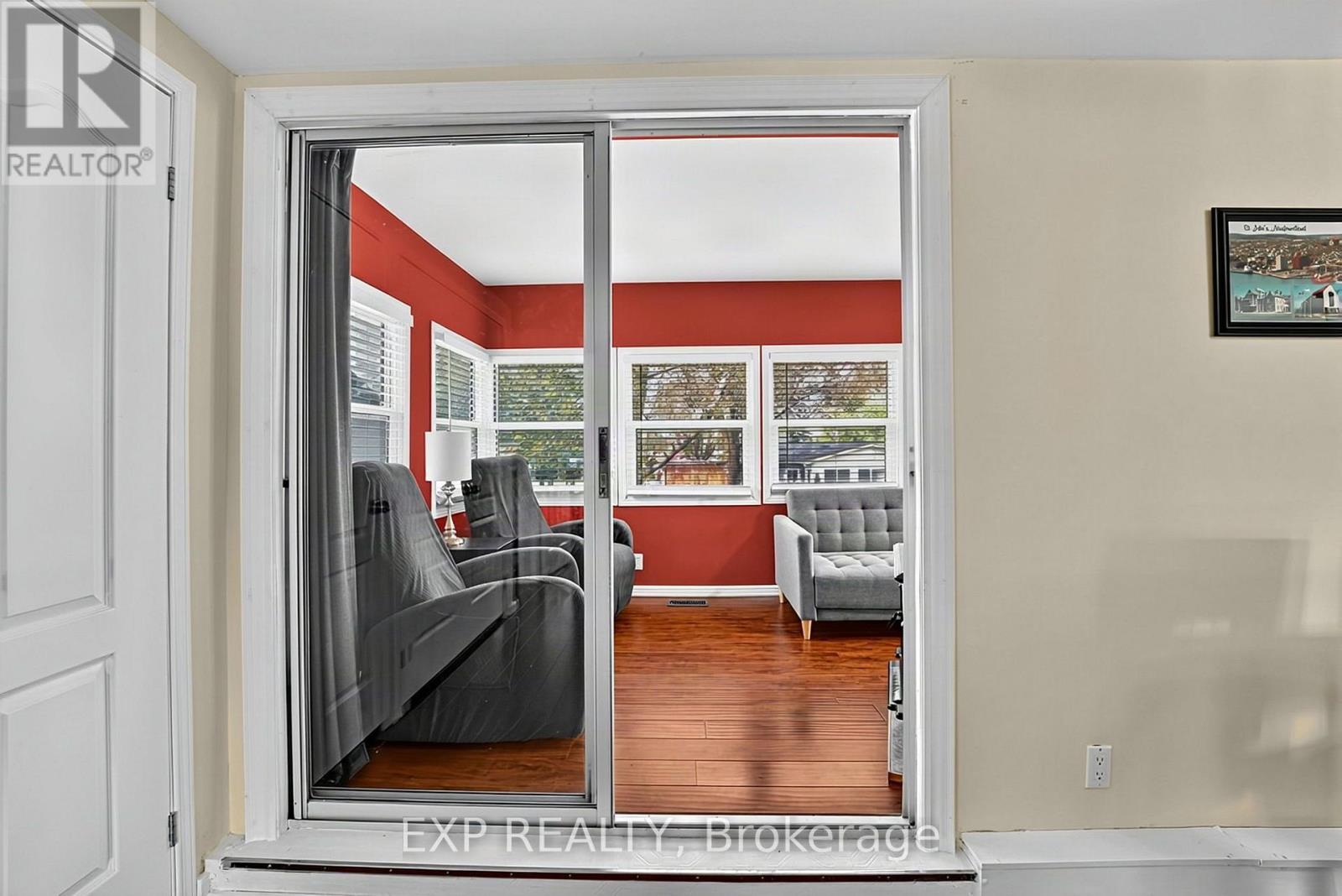 4 FAIRBIRCH COURT - 24