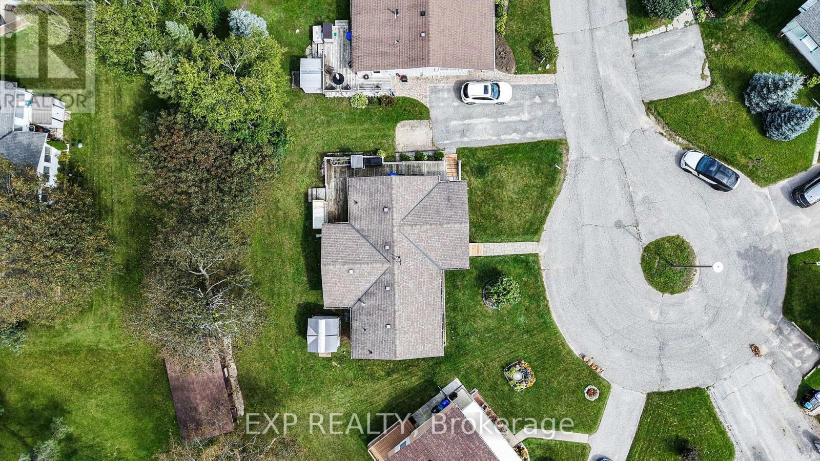 4 FAIRBIRCH COURT - 44