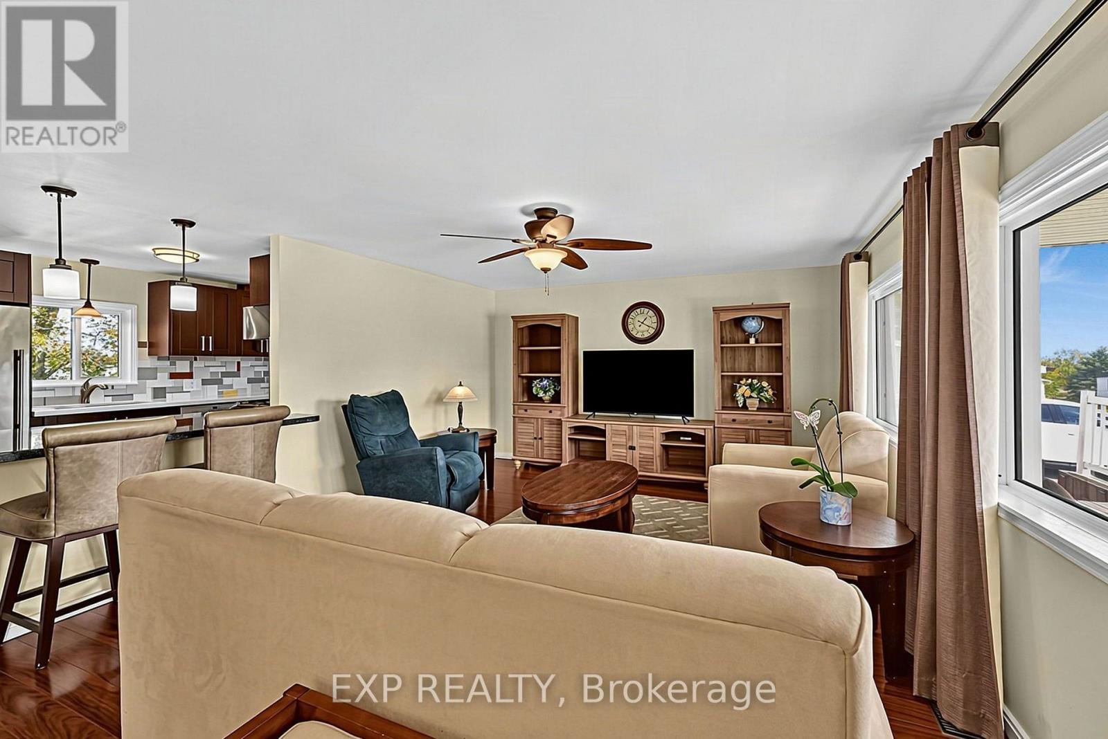 4 FAIRBIRCH COURT - 8