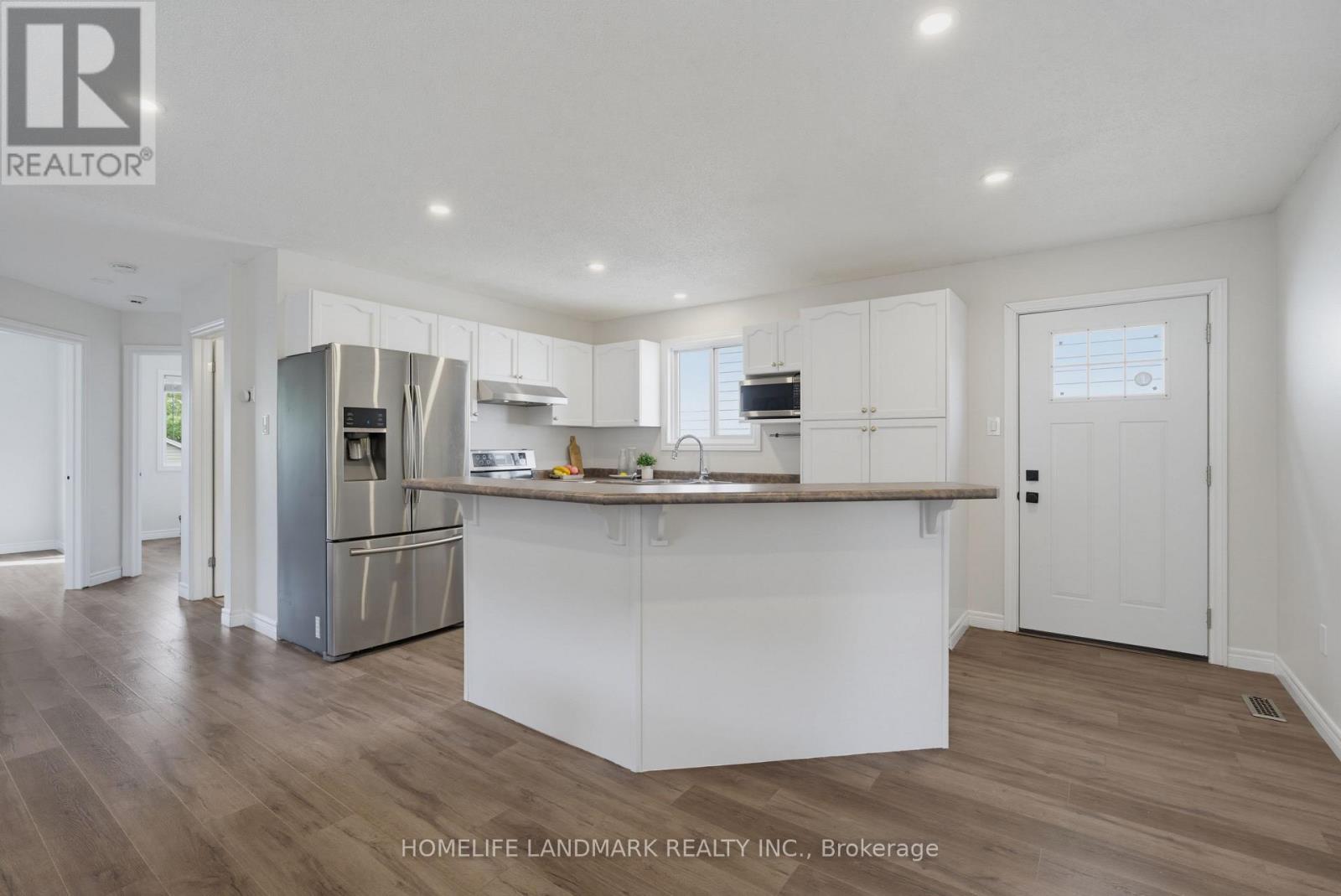 1791 MARCONI BOULEVARD, London East (East I) — photo 9