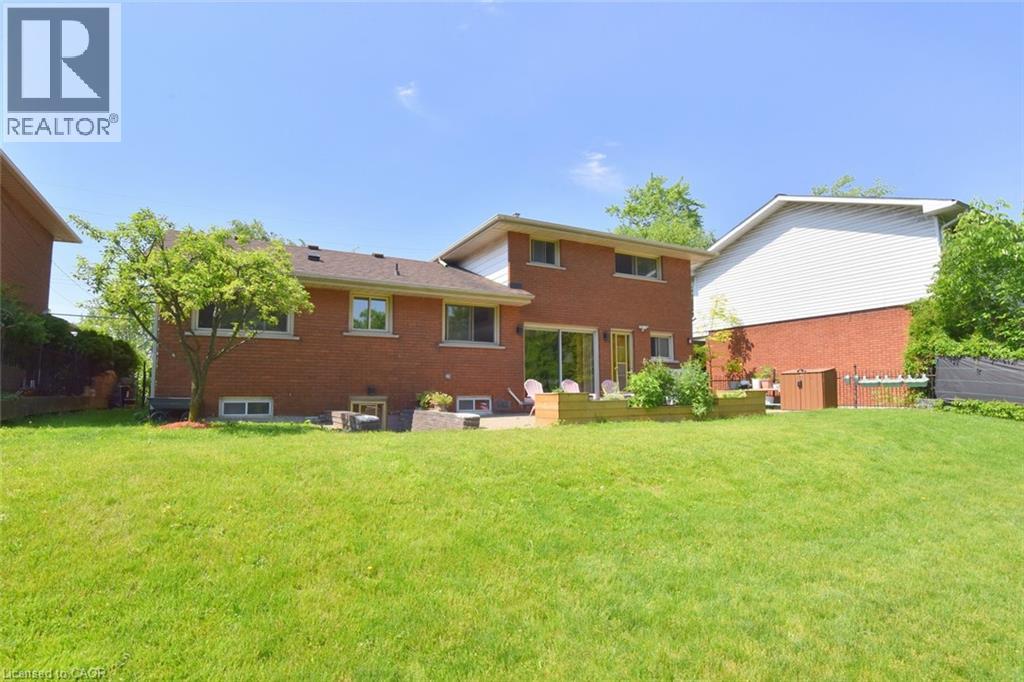 372 FENNELL Avenue W - 6
