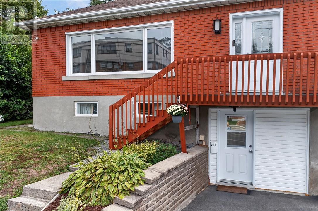 363 Wellington Heights - 2