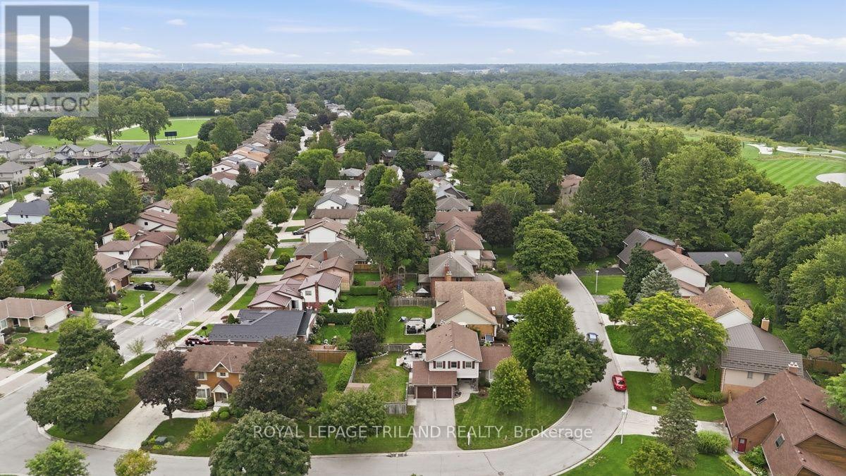 7 GLENVIEW CRESCENT - Image 44