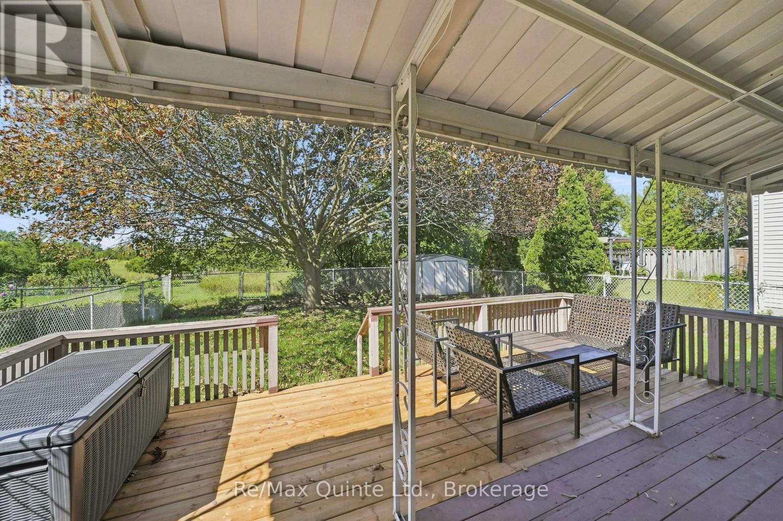 37 BOGART CRESCENT - Image 33