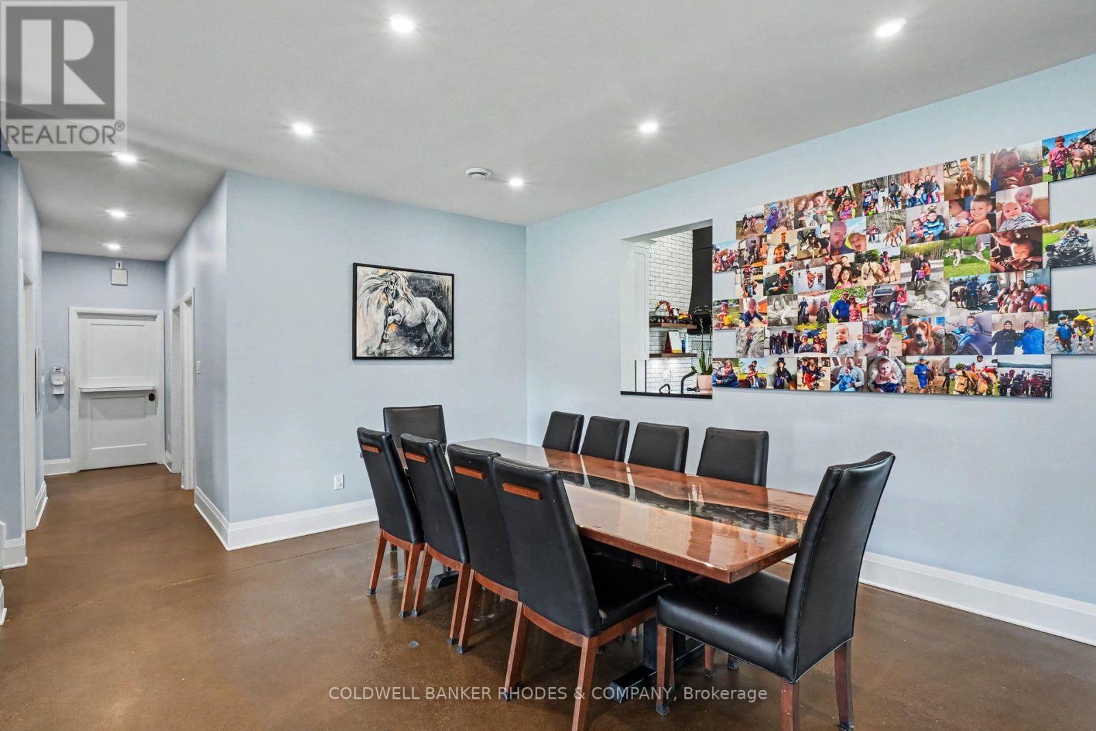 780 MCKENZIE AVENUE - 7