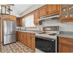 Foyer - 41 Albert Street W, Thorold, ON L2V2G4 Photo 11