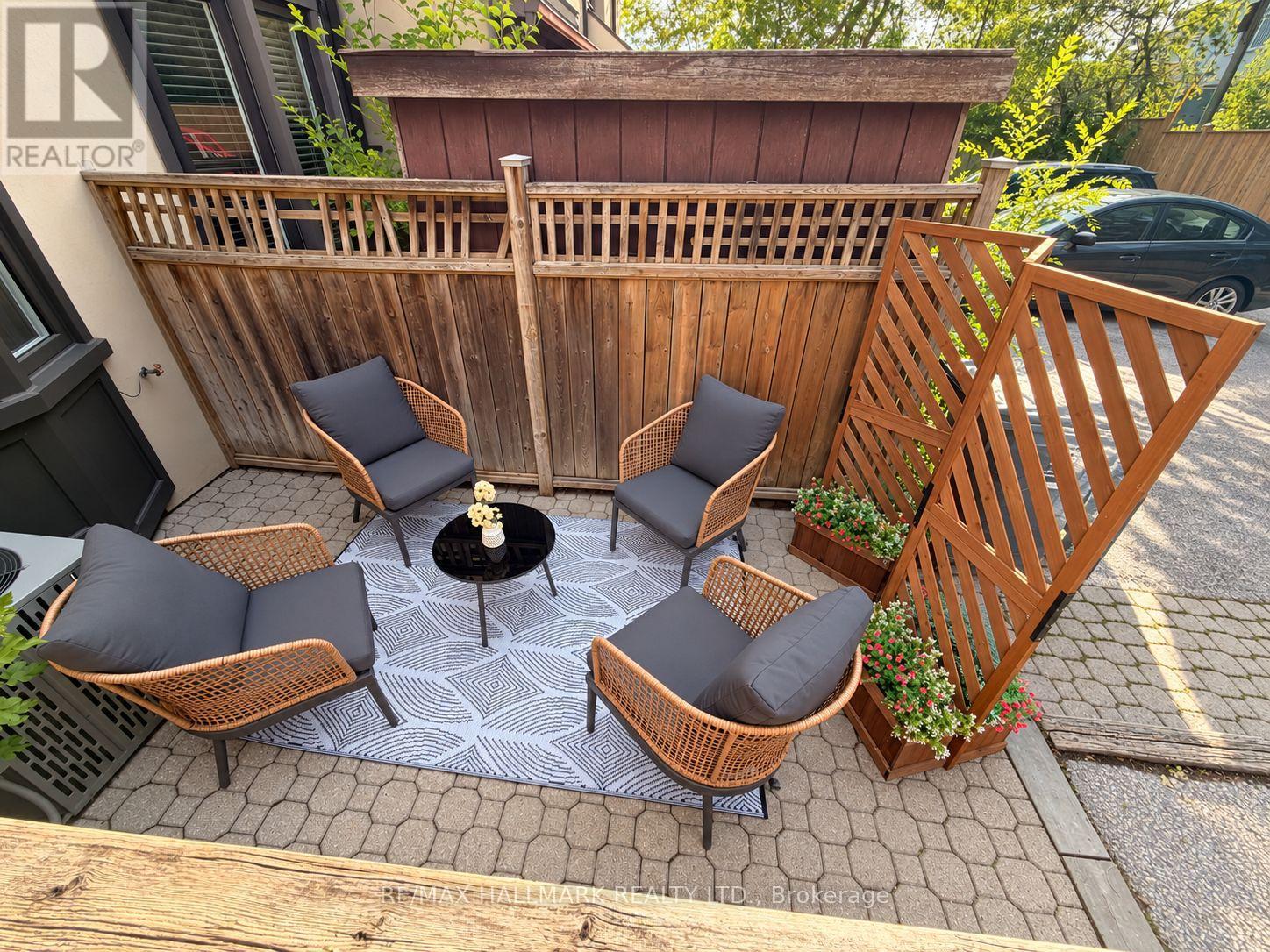 599 ROEHAMPTON AVENUE - 12