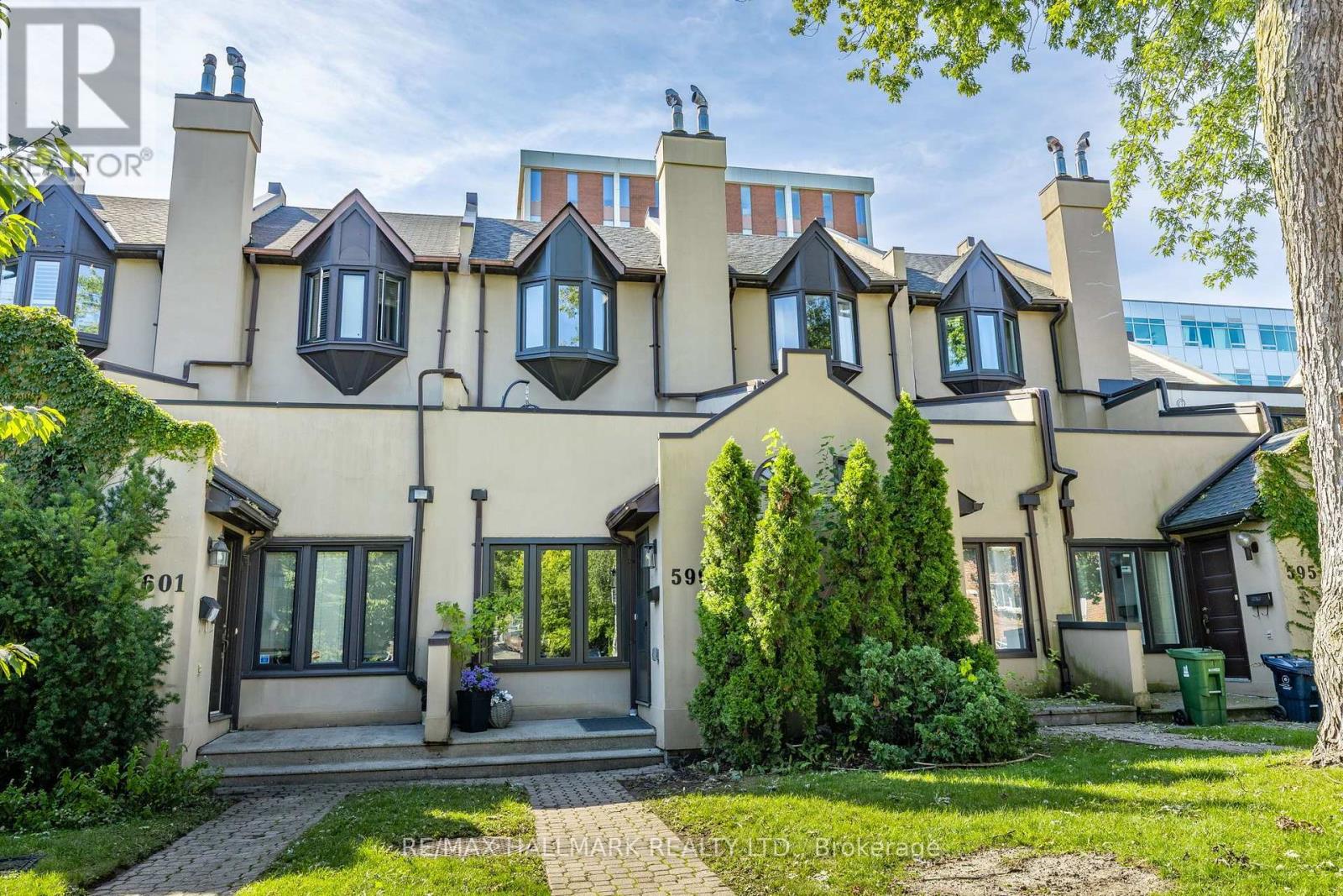 599 ROEHAMPTON AVENUE - 2