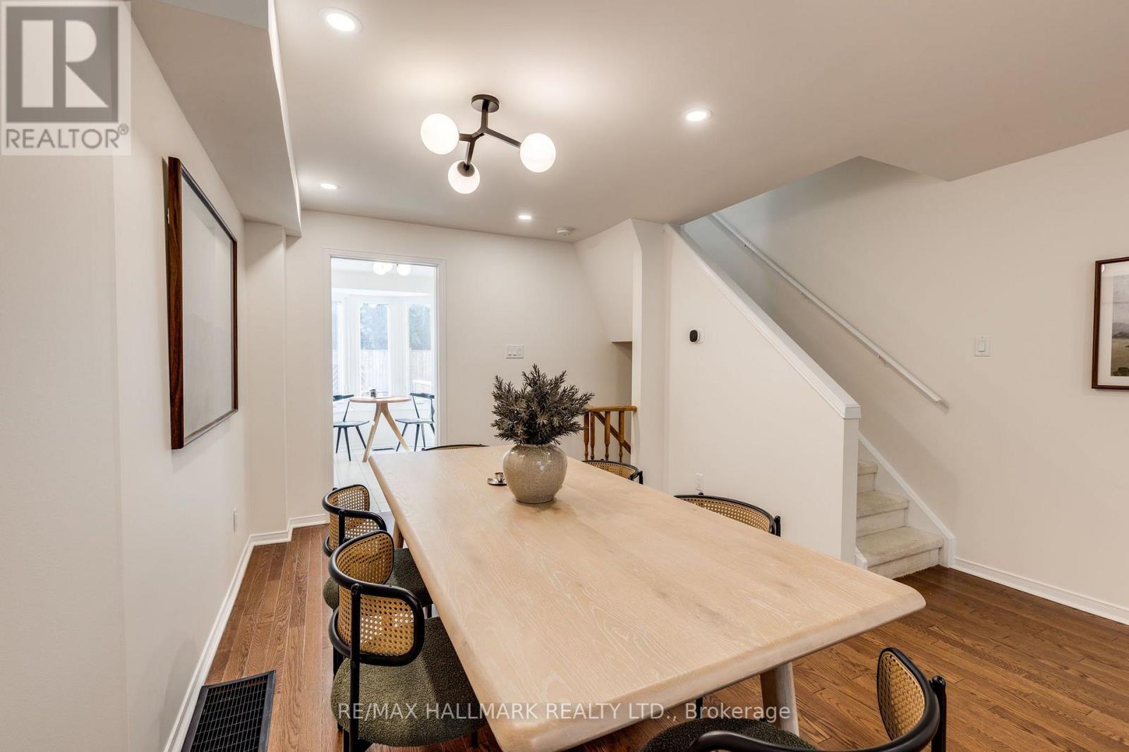 599 ROEHAMPTON AVENUE - 7