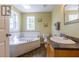 194 King Street, Parrsboro, NS B0N1S0 Photo 27