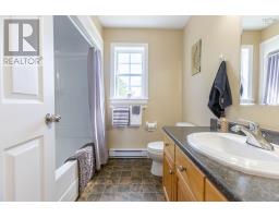194 King Street, Parrsboro, NS B0N1S0 Photo 33