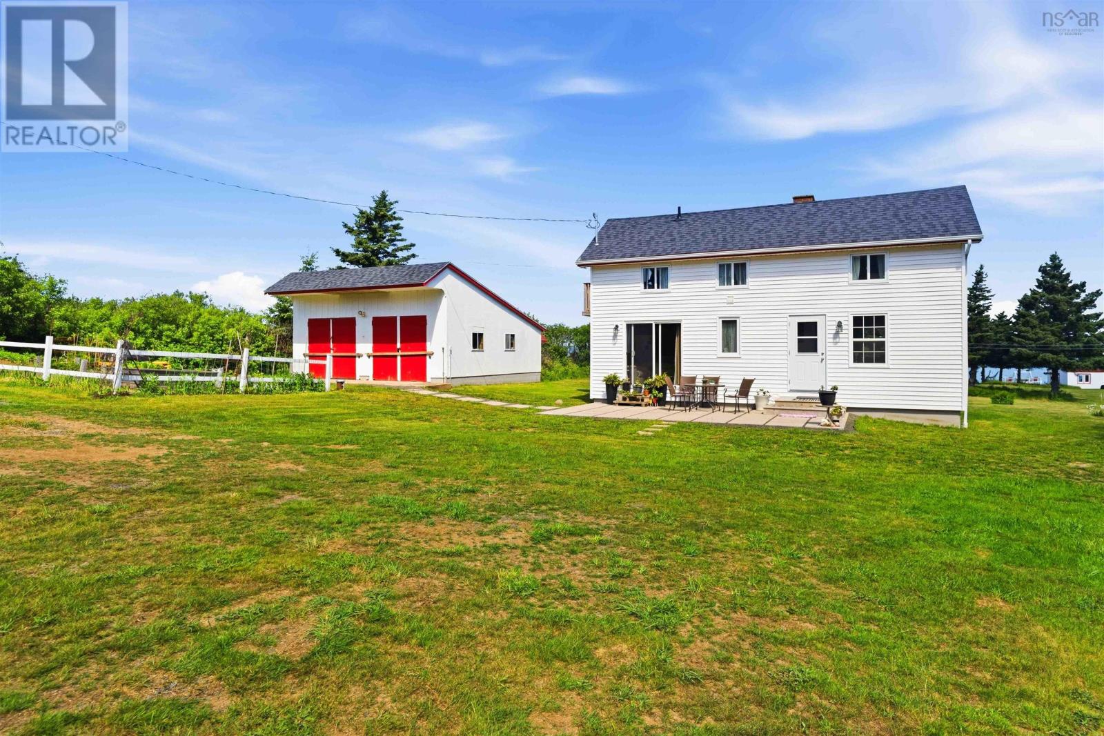 7939 Highway 101, Barton — photo 3
