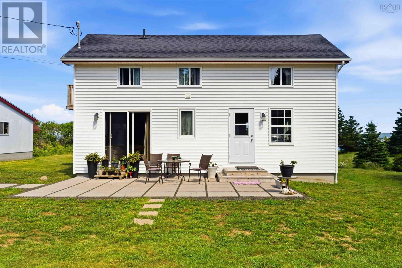 7939 Highway 101, Barton — photo 5