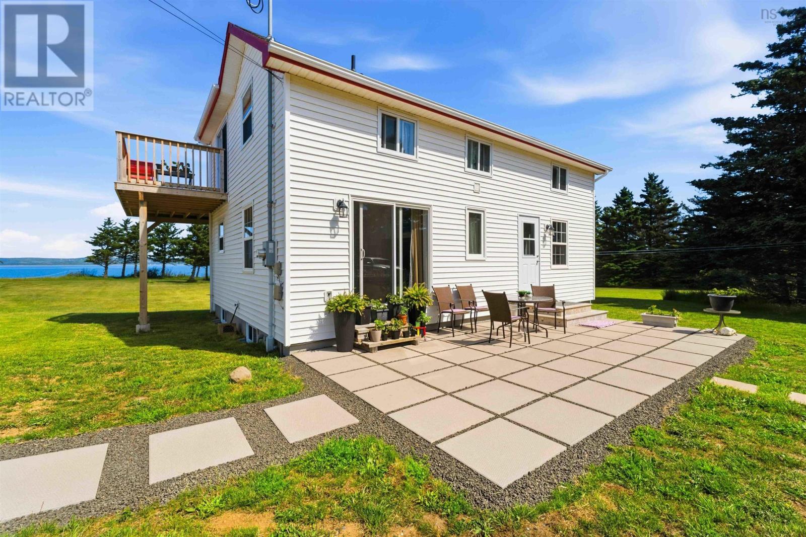 7939 Highway 101, Barton — photo 2