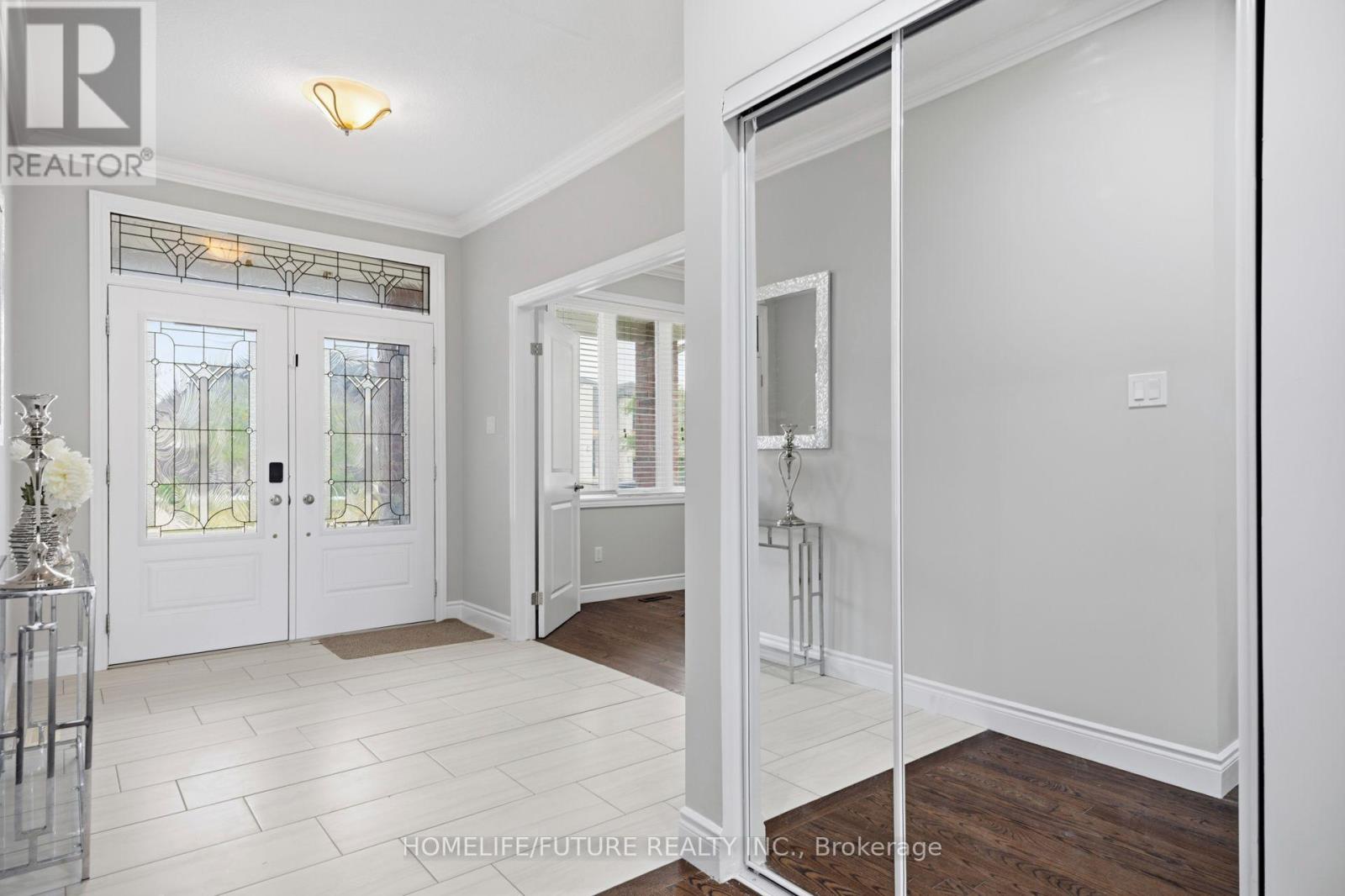 1049 MELSETTER WAY, London North (North S) — photo 4