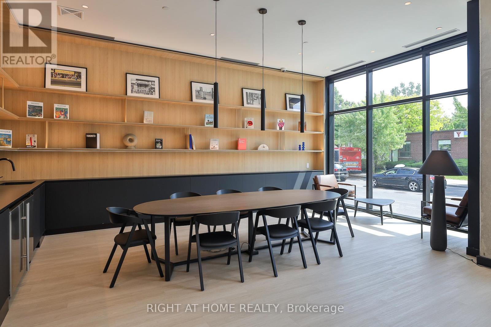 #607 2720 DUNDAS STREET W - 29