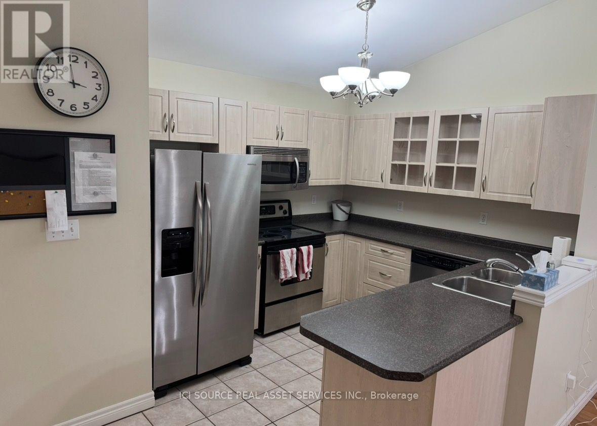 1799 CASTLETON AVENUE, Windsor — photo 5