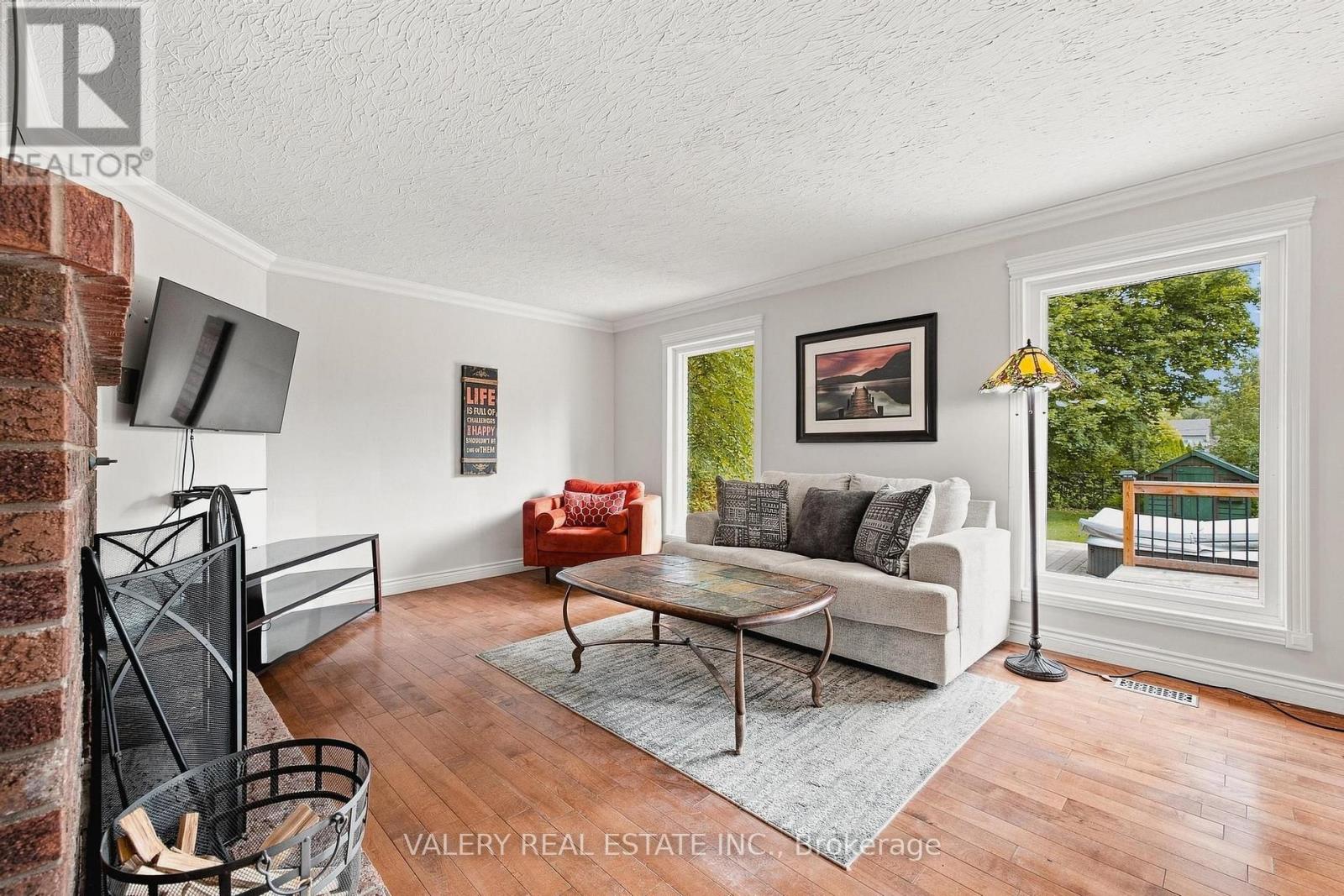 456 LORINDALE STREET - 12