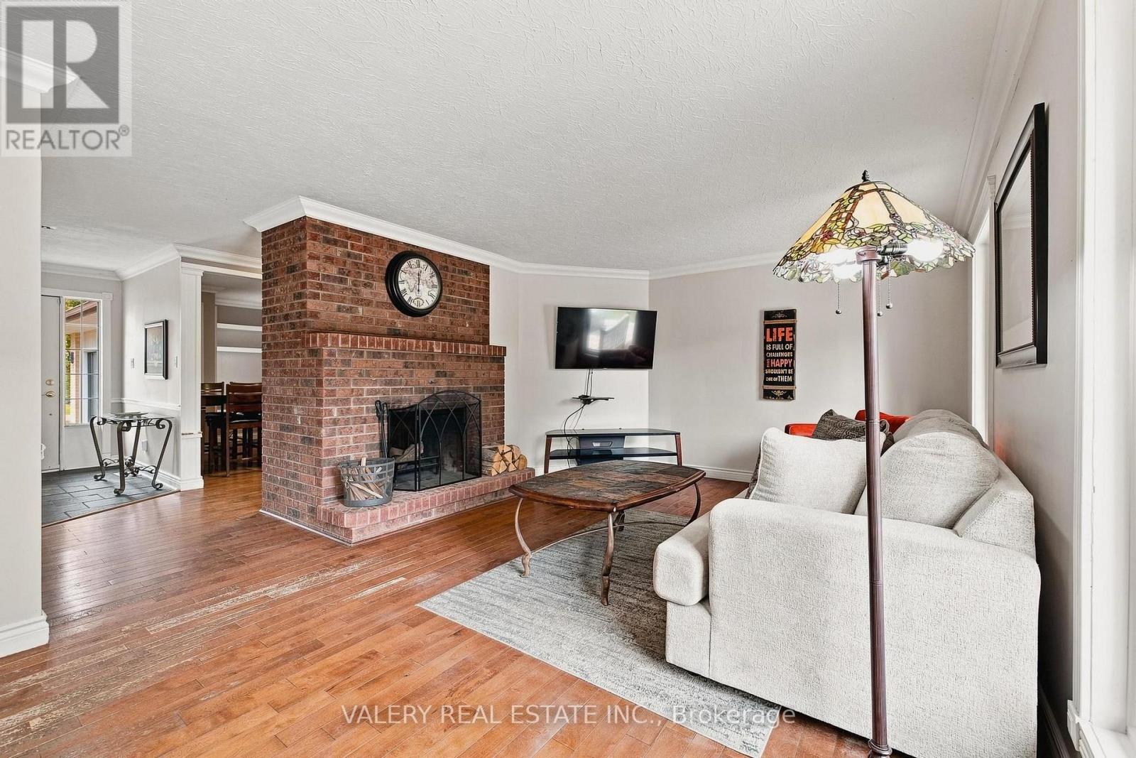 456 LORINDALE STREET - 14