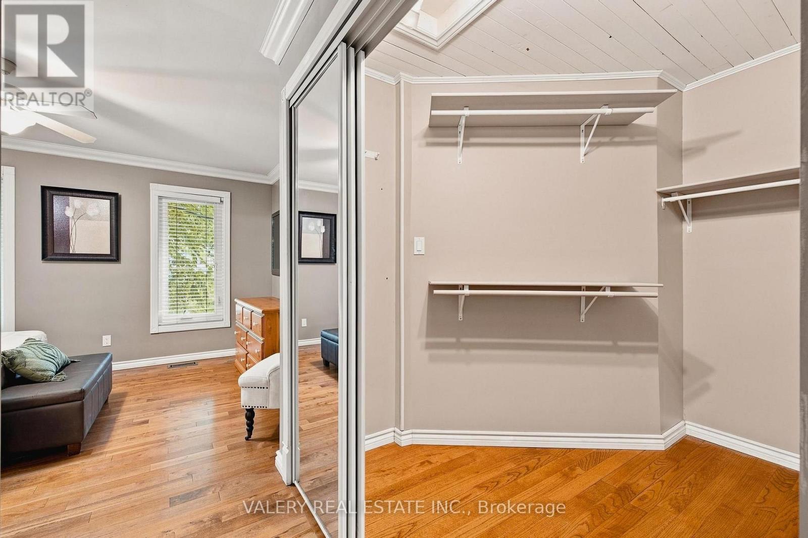 456 LORINDALE STREET - 19