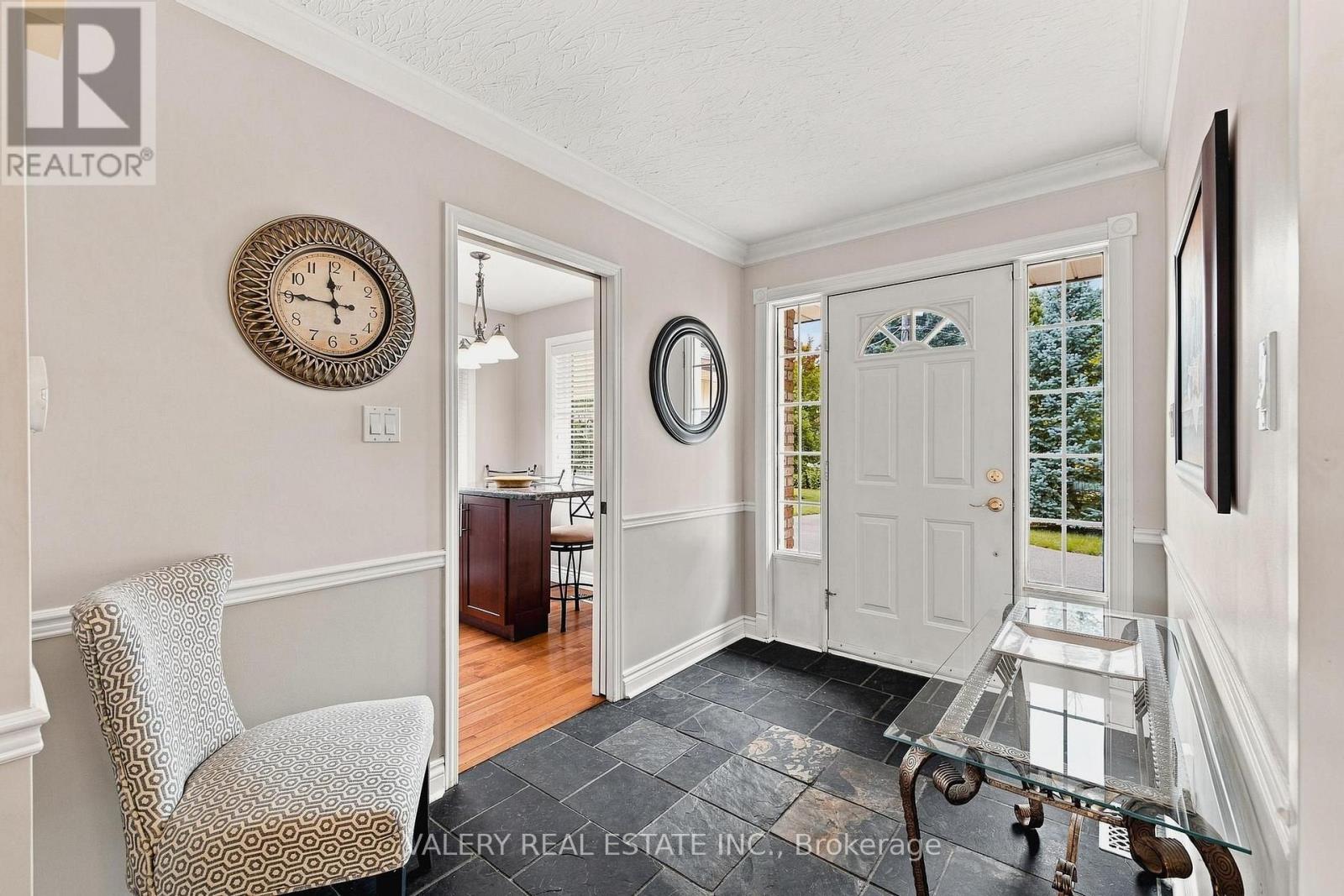 456 LORINDALE STREET - 2
