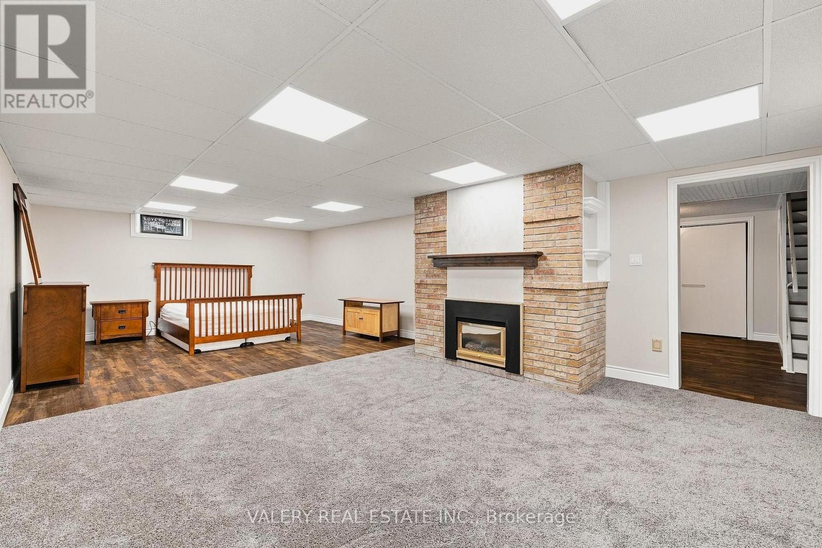 456 LORINDALE STREET - 27