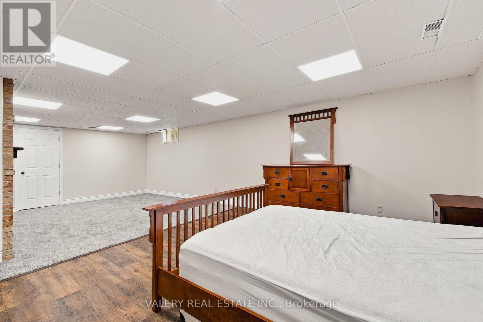 456 LORINDALE STREET - Image 28