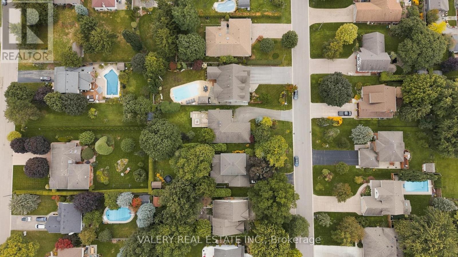456 LORINDALE STREET - 43