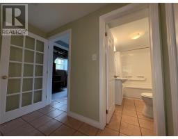 22 Grenfell Crescent thumbnail 42