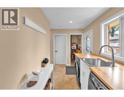 2027 Dufferin Avenue, Wallaceburg, ON N8A4M5 Photo 36