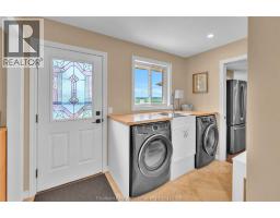 2027 Dufferin Avenue, Wallaceburg, ON N8A4M5 Photo 37