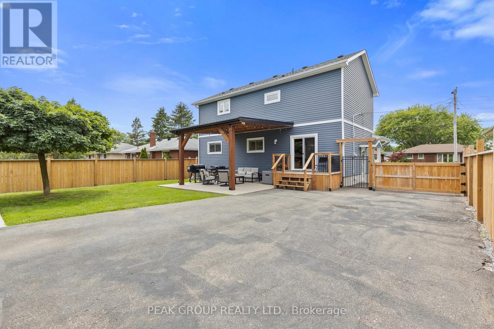 19 BOSNICH AVENUE, Welland (Broadway) — photo 5