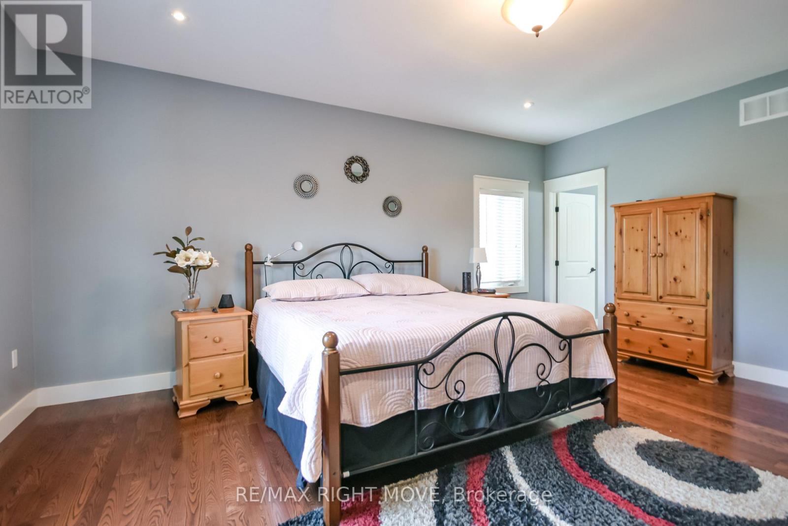 3938 WOOD AVENUE - 20