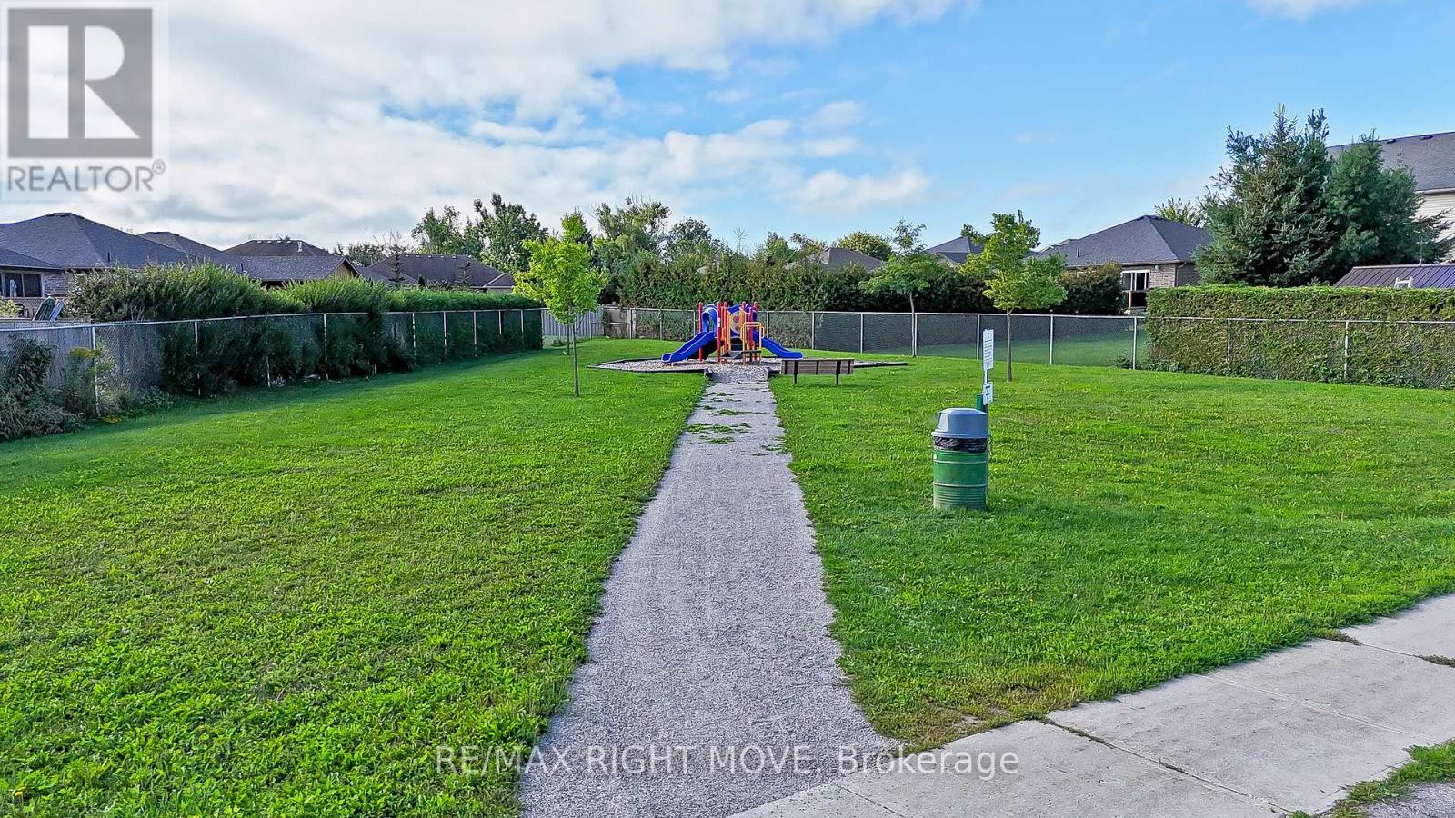 3938 WOOD AVENUE - 46
